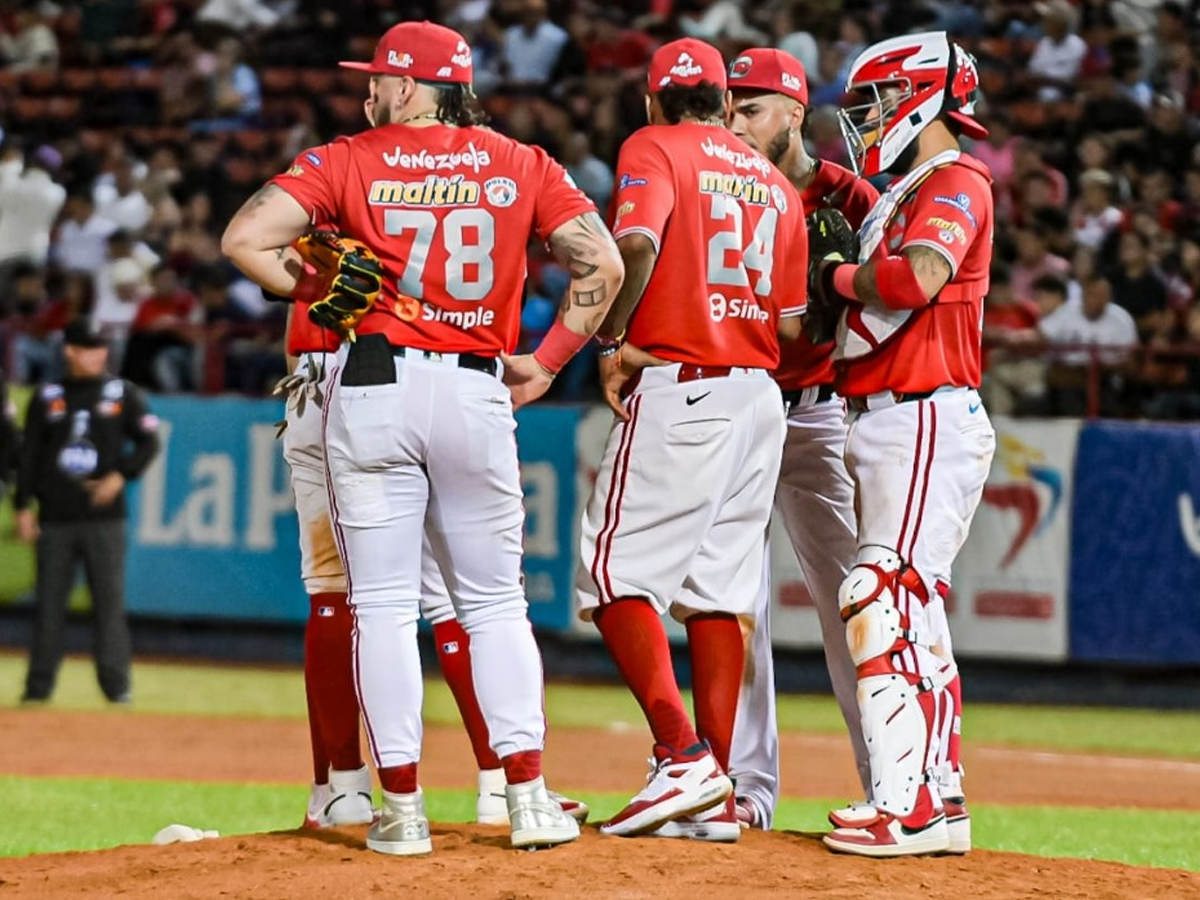 Cardenales luchan contra las estadísticas en la Final