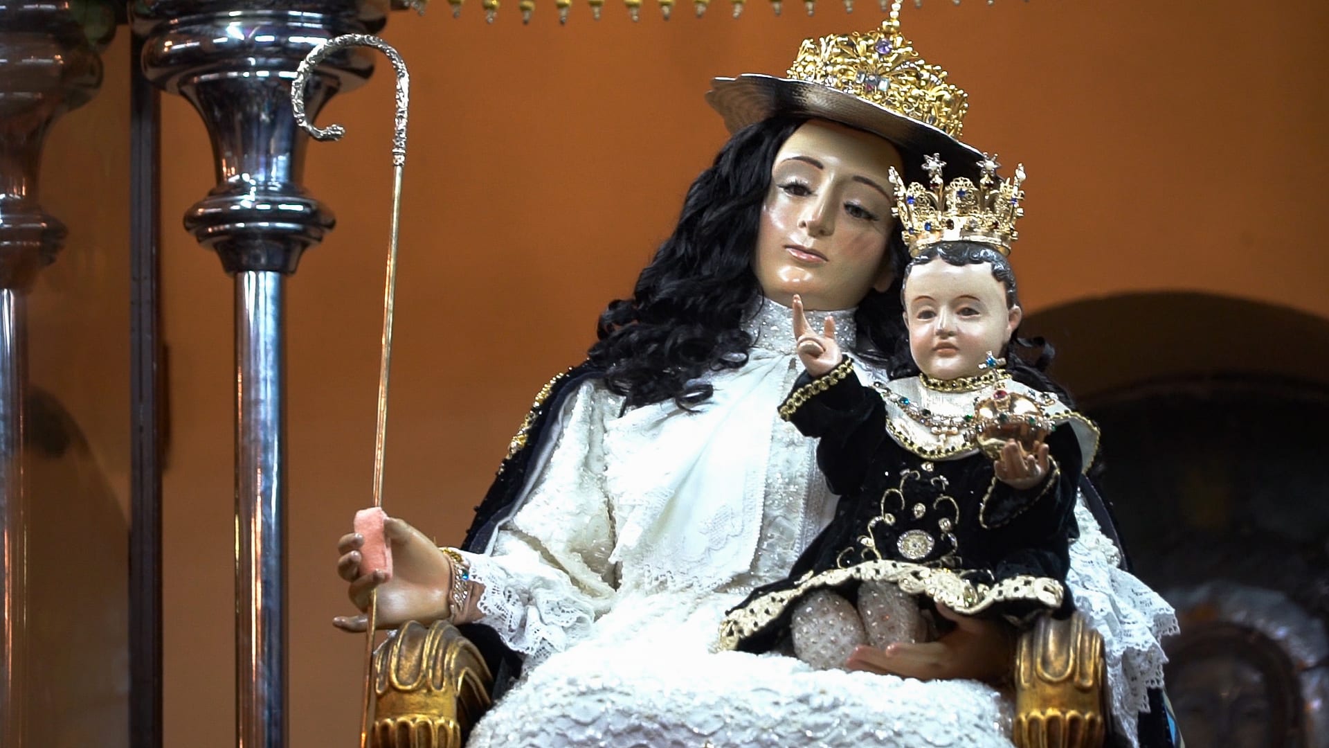 La solemne bajada de la Divina Pastora el 5 de enero: tradición y devoción.