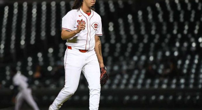 José Acuña lista para el Spring Training con Cincinnati Reds