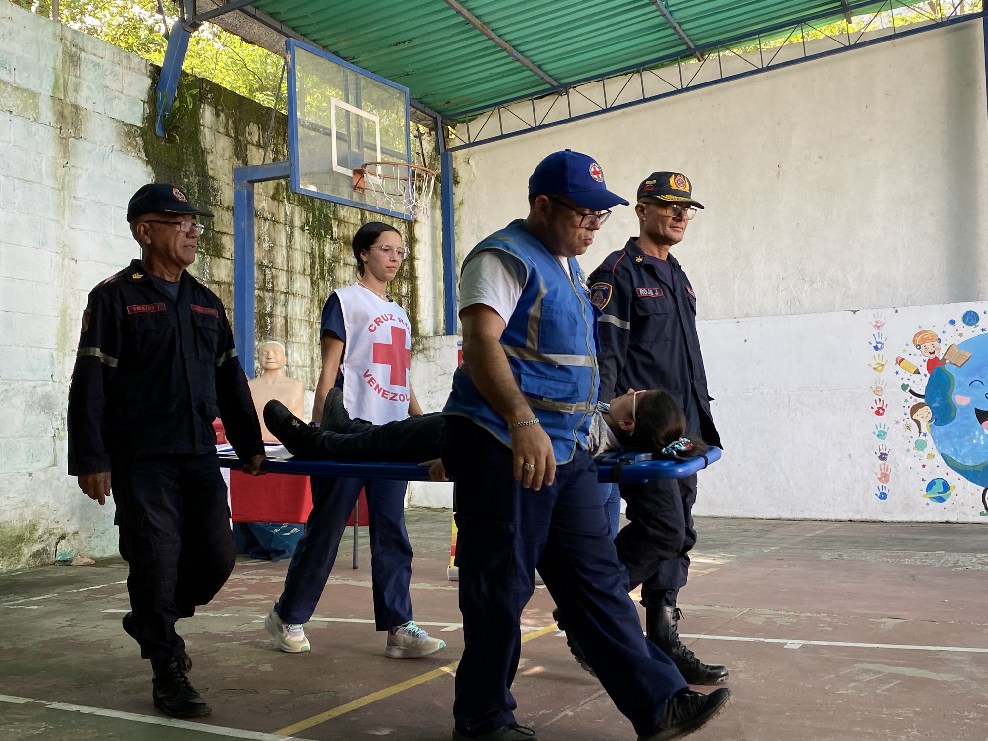 Fortalecimiento de la seguridad en comunidades educativas mediante las «Ferias Preventivas»