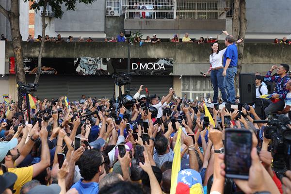 María Corina Machado invita a los venezolanos en Guatemala a dar la bienvenida a González Urrutia