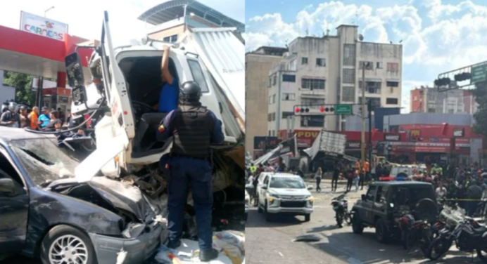 Las autoridades policiales y la brigada vial de paramédicos Ángeles de la Autopista se trasladó rápidamente al lugar para llevar a cabo las labores pertinentes. 