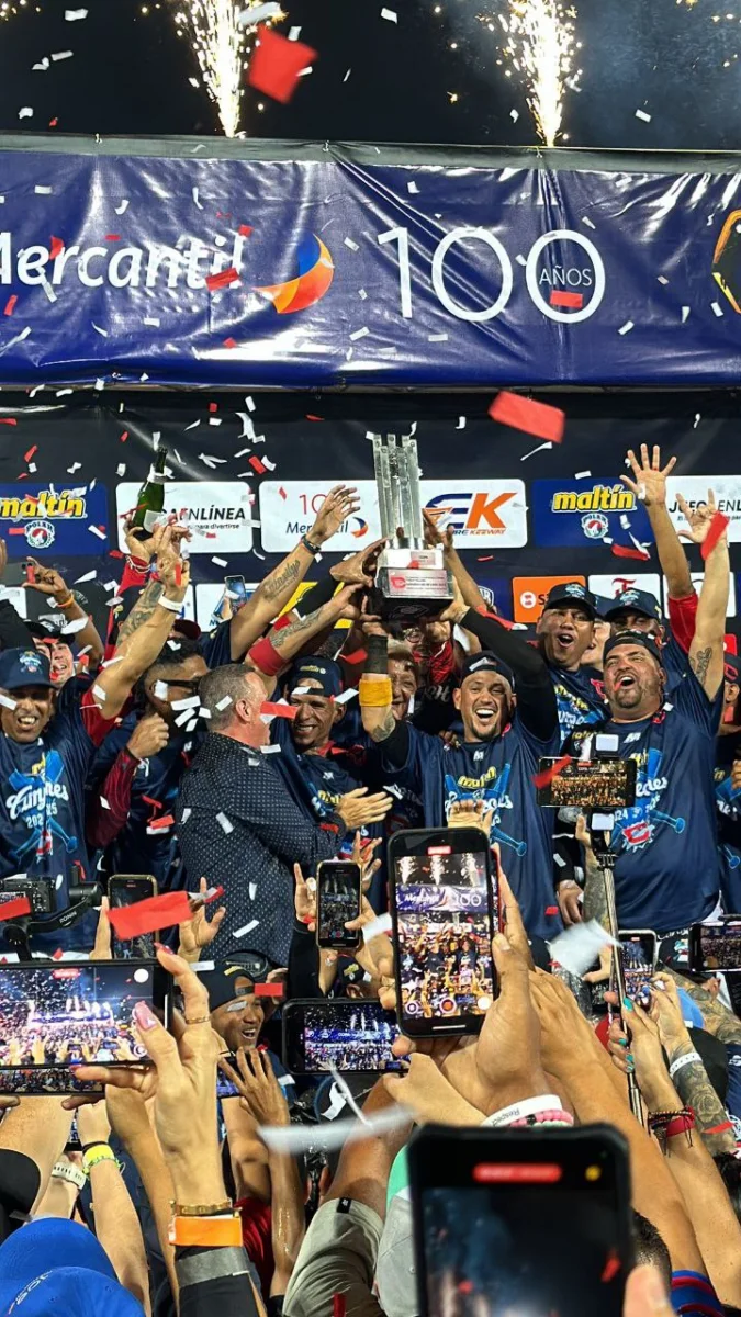 Cardenales de Lara campeón de la LVBP