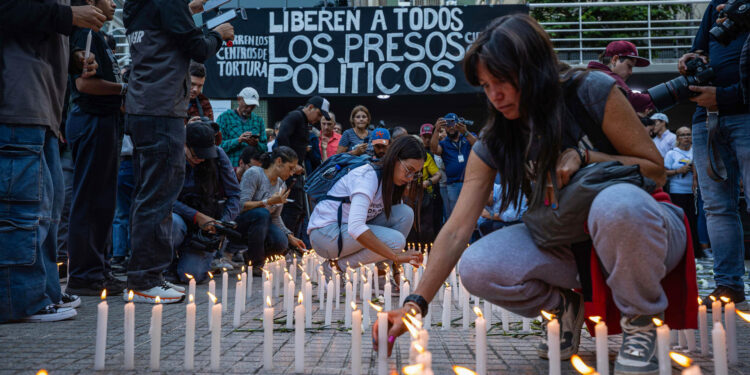 Tres presos políticos en Venezuela inician huelga de hambre para exigir su liberación inmediata