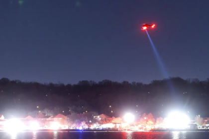 Un avión y un helicóptero chocan cerca del aeropuerto Reagan en Washington D.C.