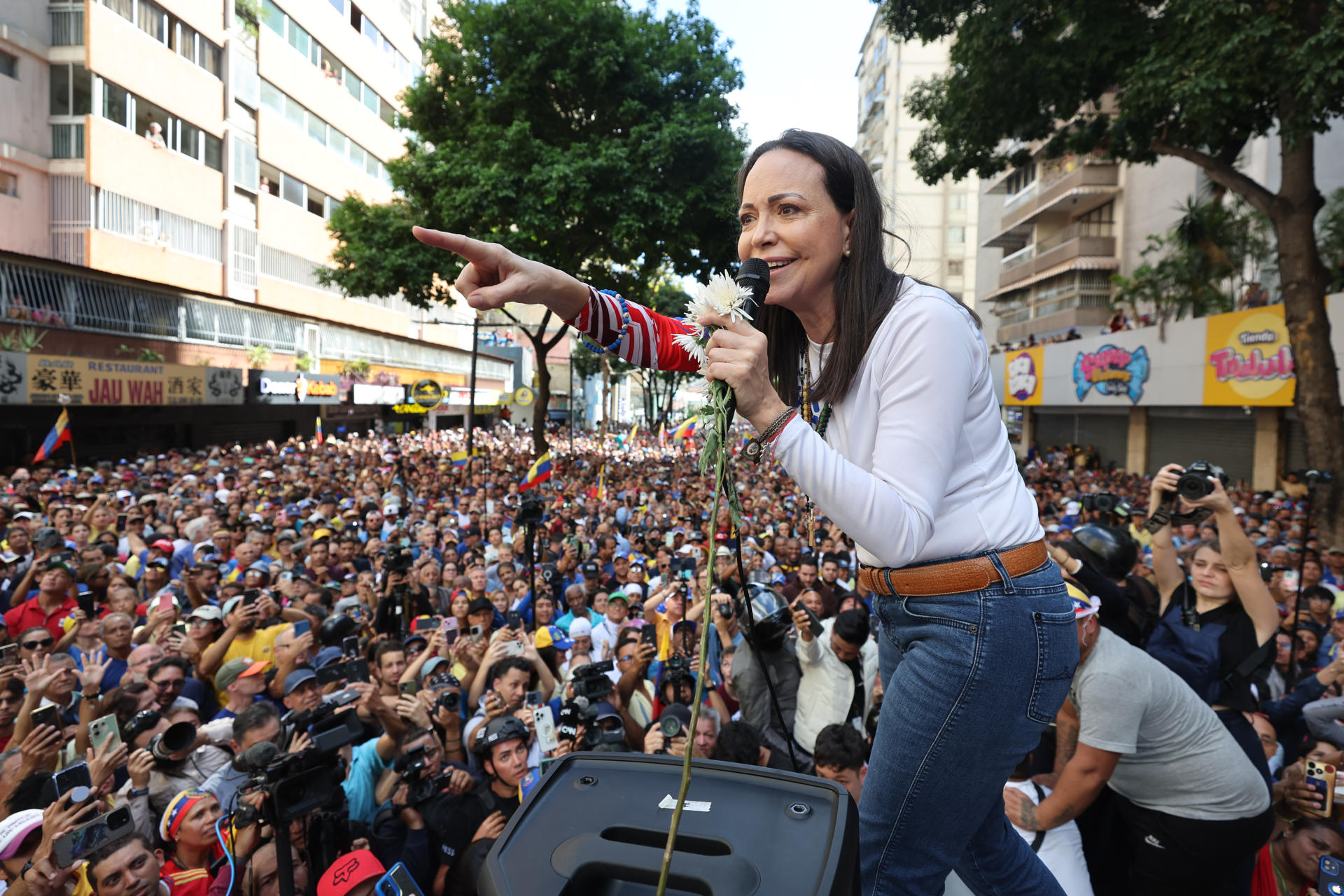 Resistencia al llamado de María Corina Machado a no participar en las elecciones