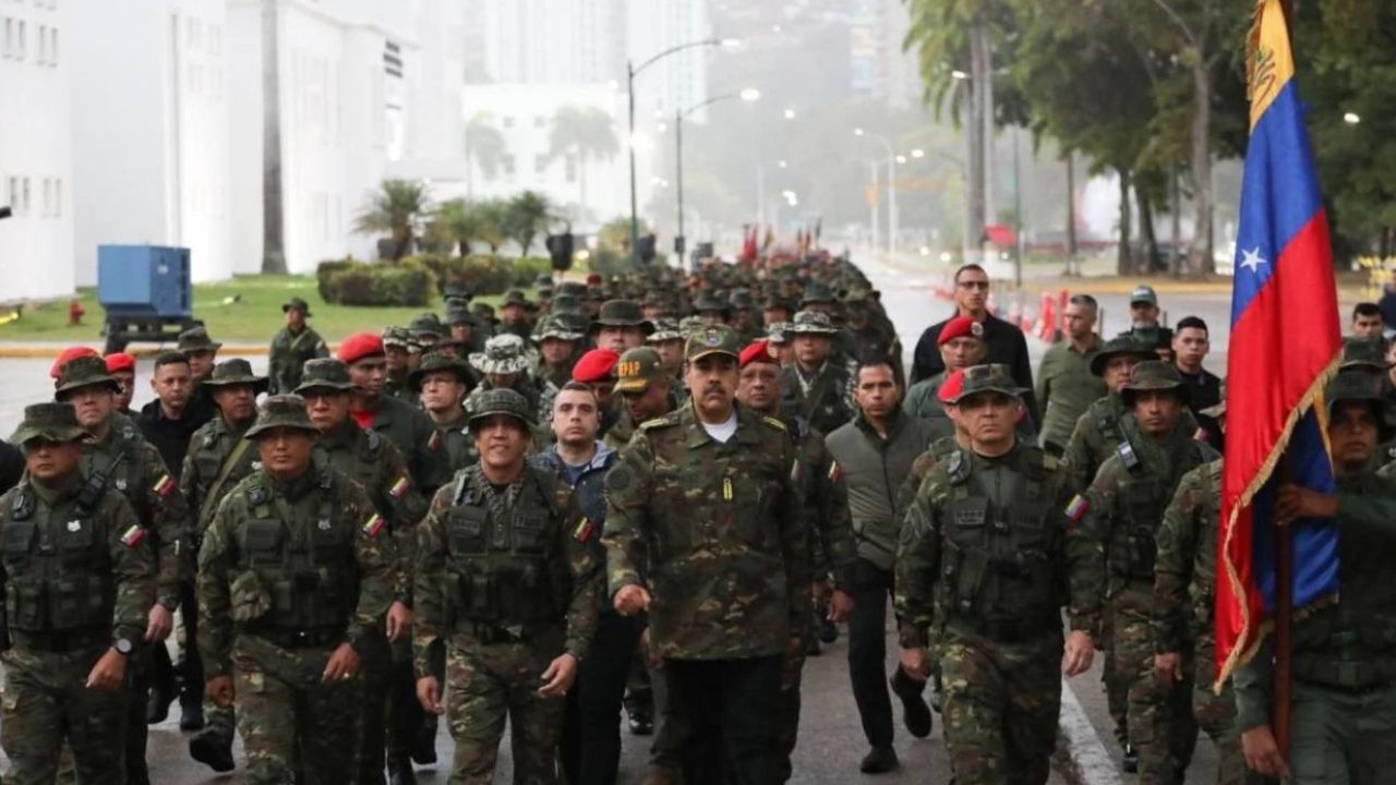 Venezuela inicia la operación militar «Relámpago del Catatumbo» en la frontera con Colombia