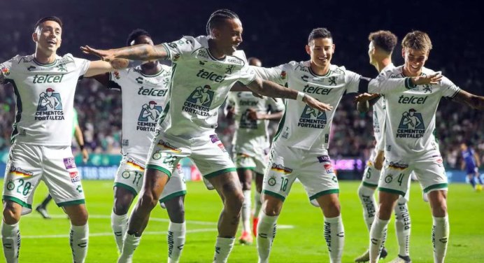Jhonder Cádiz: Facilidad al jugar con James