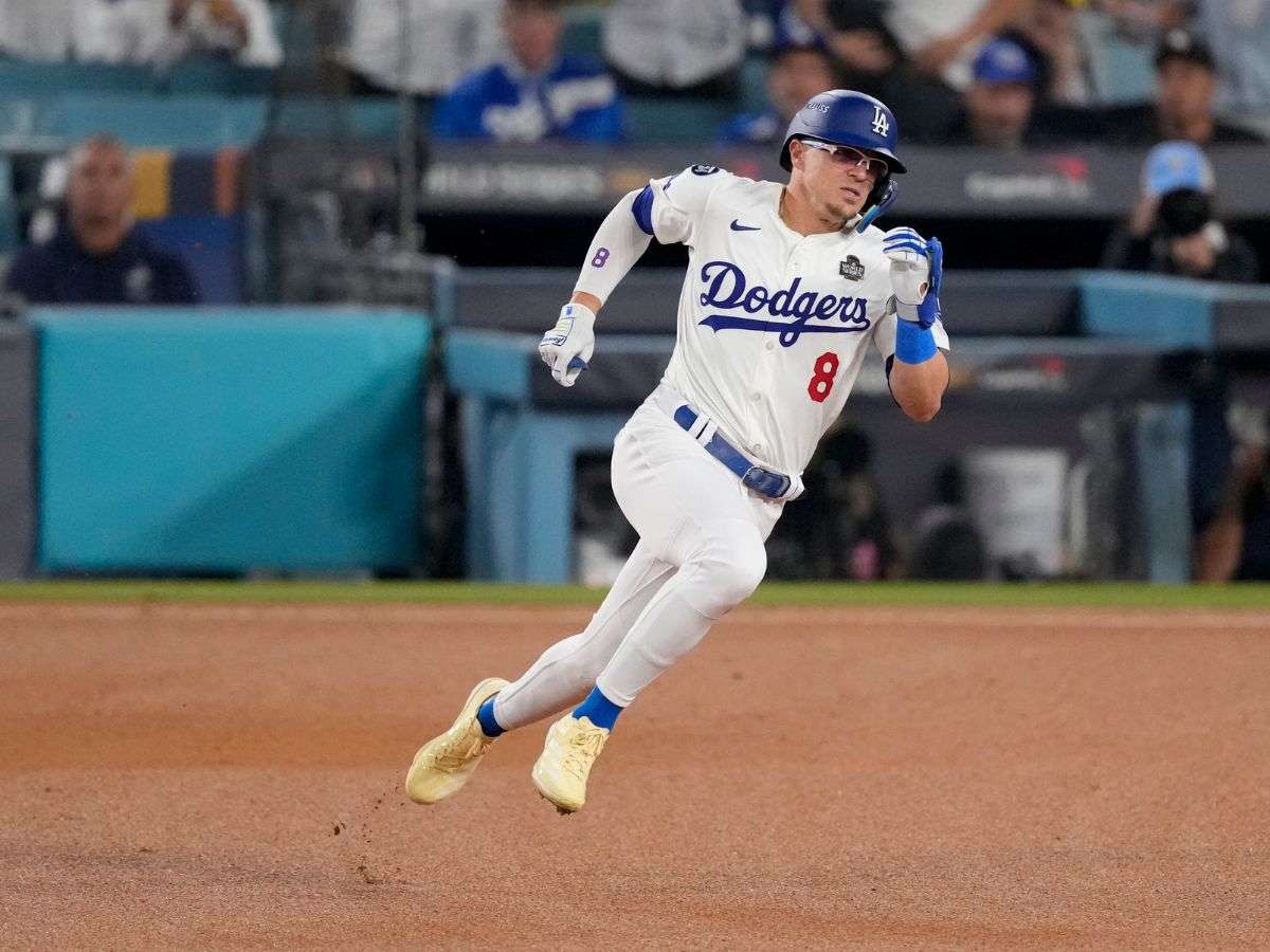 «Kike» Hernández renueva su contrato con los Dodgers