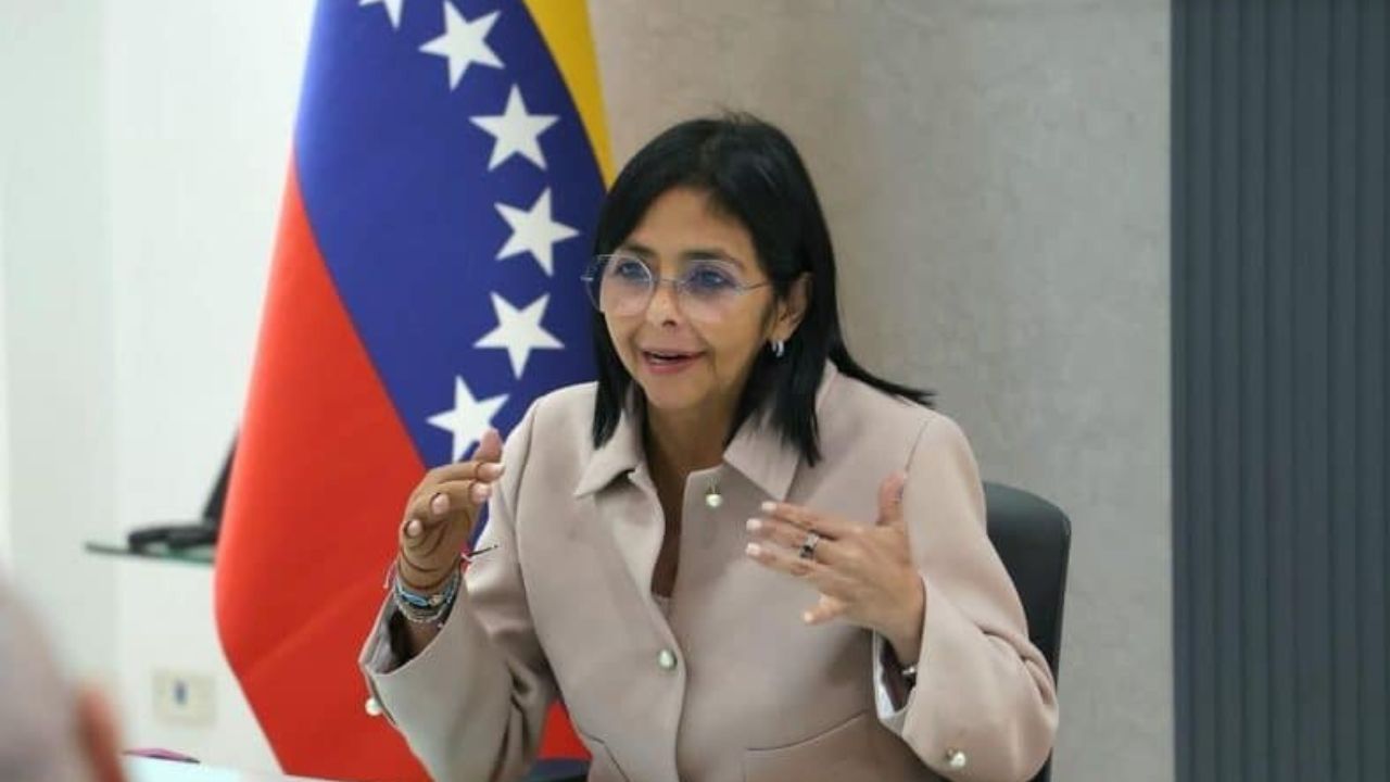 Delcy Rodríguez denuncia acciones de USAID en Venezuela