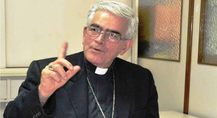 Obispo Fernando Castro pide orar por la salud del Papa