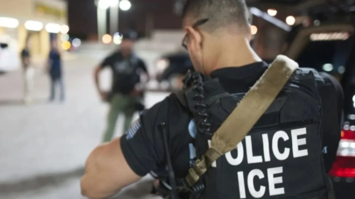 Se hacían pasar por agentes de ICE para extorsionar a migrantes