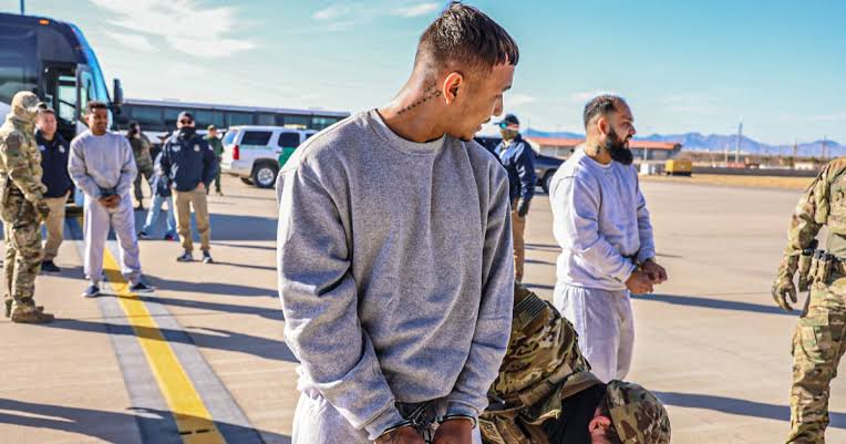 Las impactantes fotos de los migrantes en Guantánamo