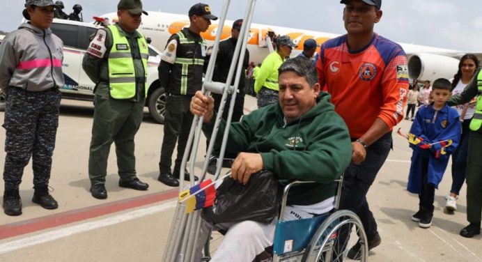 Cabello denuncia la estigmatización de migrantes por parte de EEUU a través del Tren de Aragua