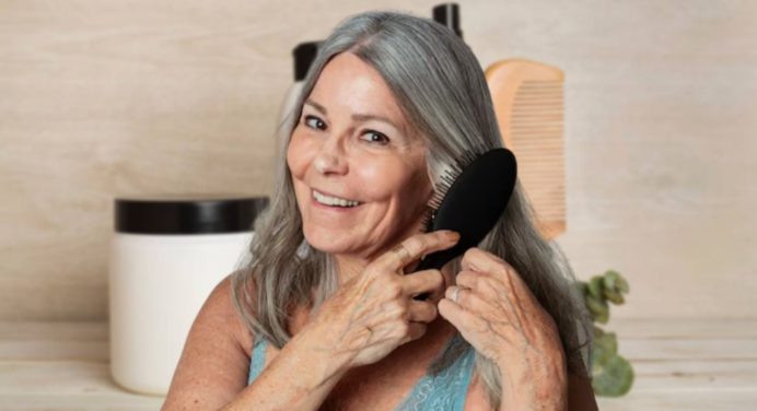 Shampoo para cubrir canas en tiempo récord desde la raíz: ¡Sin tinte ni mechas!