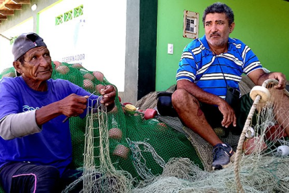 Preocupación en Playa Valdez: La sardina se hace esperar tras el fin de la veda