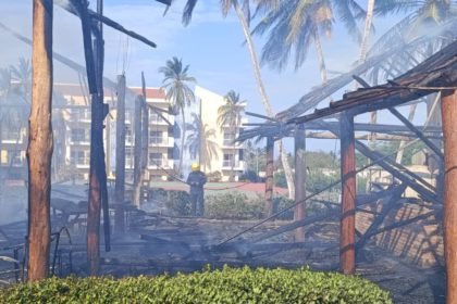 Nueva Esparta | Reportan incendio en churuata de un hotel en Playa el Agua