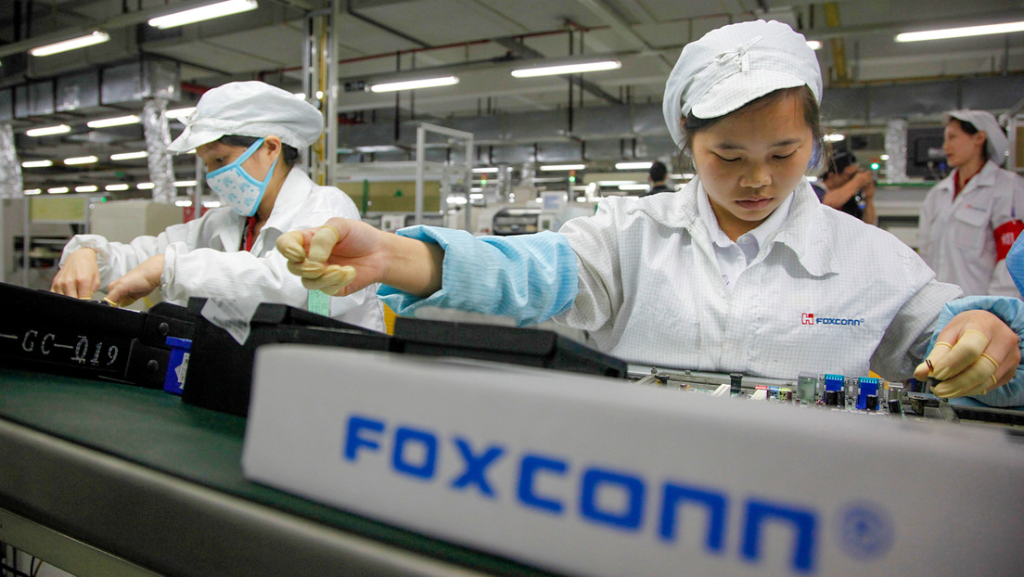 Trump excluye celulares, computadoras y chips de nuevos aranceles