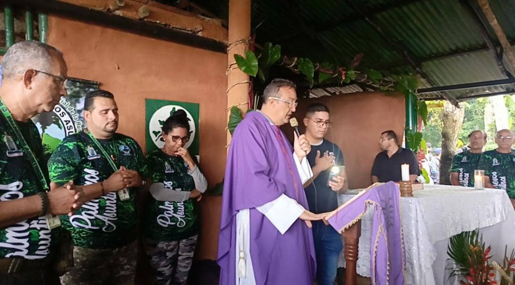 Comunidad y palmeros asuntinos dan inicio a la Semana Santa 2025