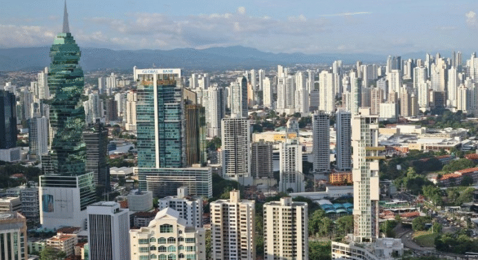 Panamá y Venezuela reanudan vuelos comerciales bajo el principio de reciprocidad