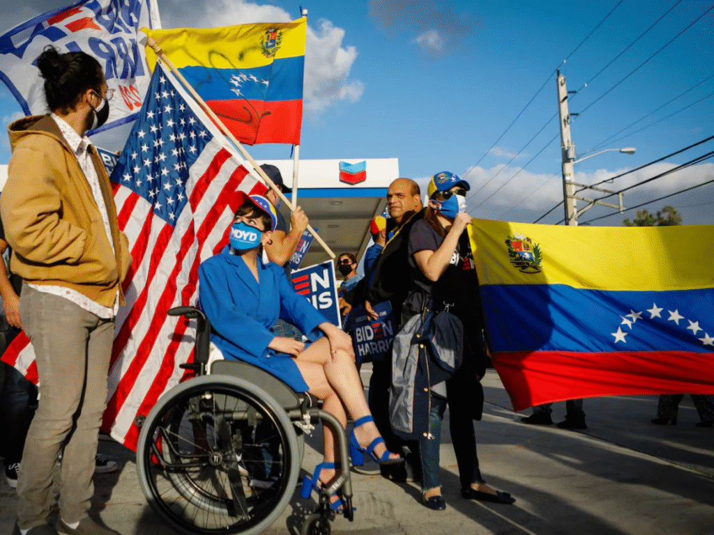 Supremo permite al Gobierno Trump retirar la residencia temporal a 532.000 migrantes