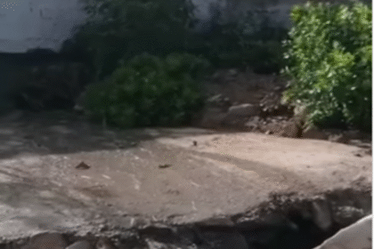 Denuncian bote de aguas negras en Pampatar