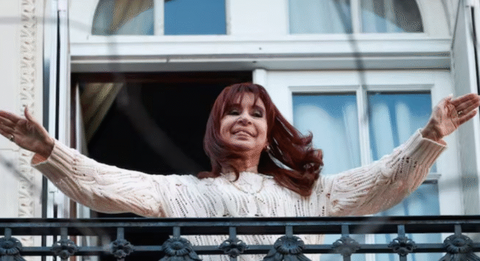 Cristina Kirchner queda bajo prisión domiciliaria #17Jun