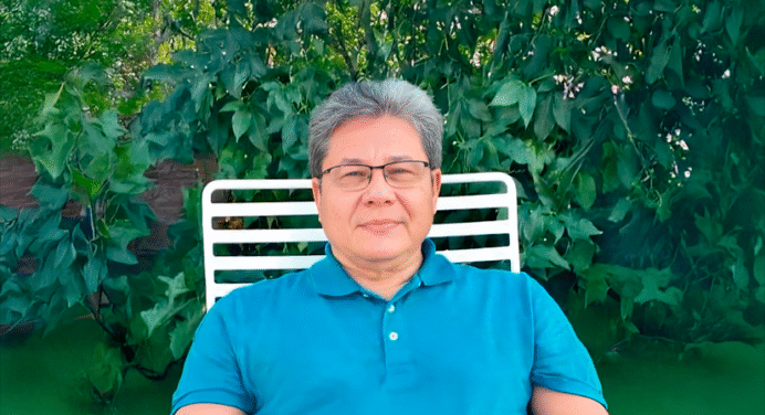 Alejandro Prado Jatar publica una obra brillante que mezcla humor y reflexión en pequeñas dosis literarias