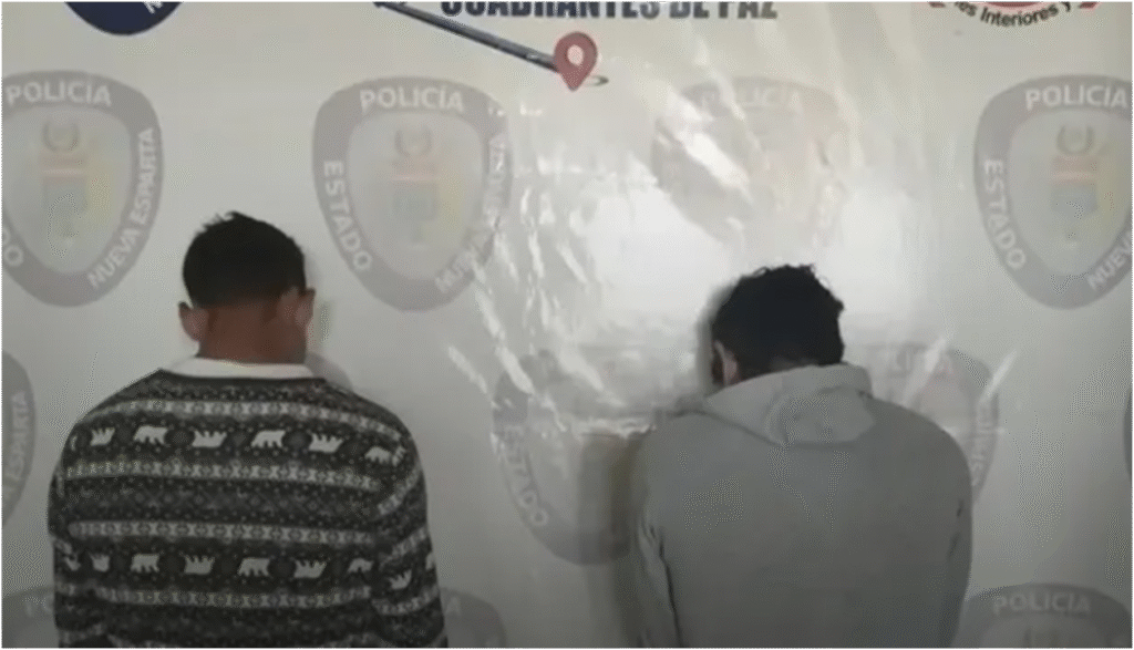Detienen a dos hombres por hurto de techo en Península de Macanao