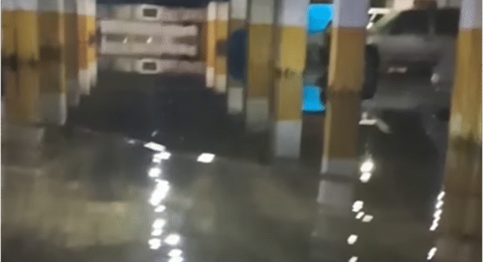 Margarita: Inundación de aguas residuales en Caribe Suites genera alarma entre los residentes