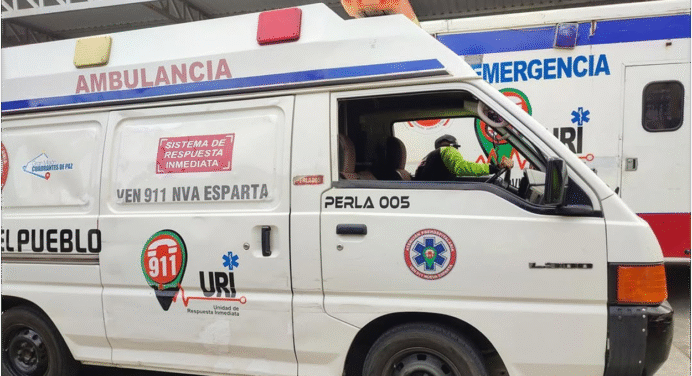 Ataque vandálico a ambulancia del Ven911 en la Av. Fucho Tovar