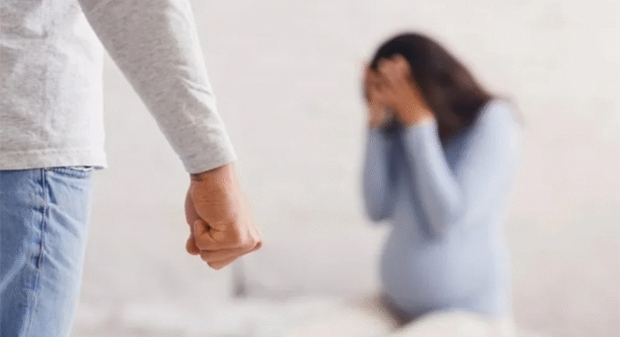 Detienen a sujeto por golpear a su esposa embarazada en Falcón