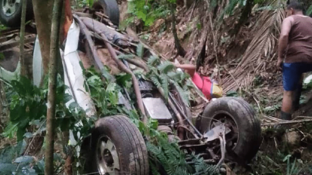 Tres muertos y dos heridos en un accidente en la vía hacia Choroní