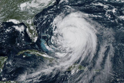 Efectos de la Onda Tropical 30 se hacen sentir en Nueva Esparta