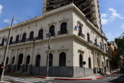 Paraguay recomienda a sus ciudadanos no viajar a Venezuela