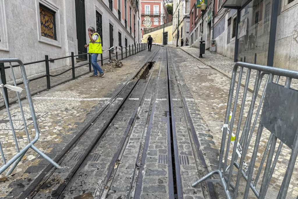Identificados todos los fallecidos por el descarrilamiento del histórico funicular de Lisboa