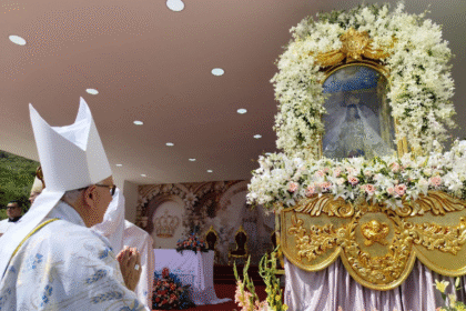 Paz y esperanza, mensaje del Nuncio en misa a la Virgen del Valle