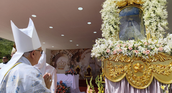 Paz y esperanza, mensaje del Nuncio en misa a la Virgen del Valle