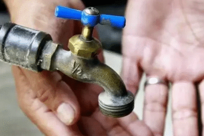 Habitantes de Mariño denuncian más de 45 días sin agua potable