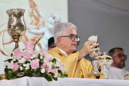 Obispo Castro Aguayo exhortó a saber escuchar el llamado de Dios y sacudirse la comodidad
