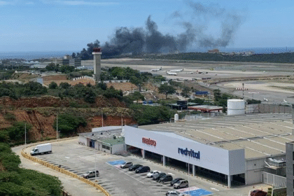 ¡ÚLTIMO MINUTO! Se estrella avión en el aeropuerto de Maiquetía 24SEP