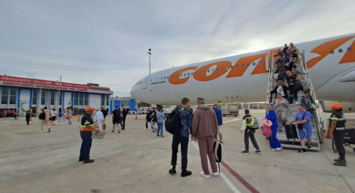 Más de 500 turistas rusos llegan a Margarita en doble vuelo chárter