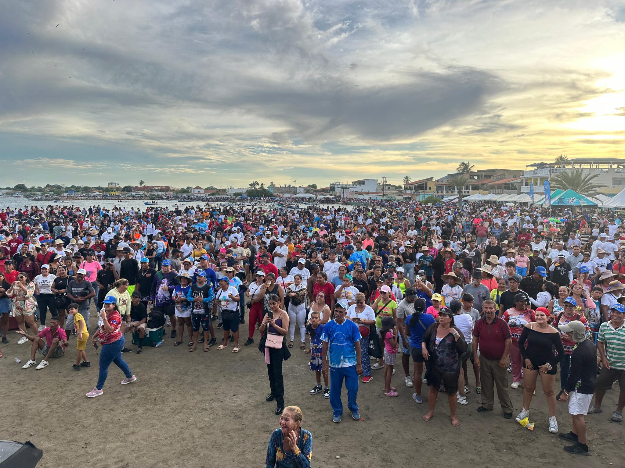 Feria del Malacho y Regata de Peñeros Reunieron a 17 Mil Visitantes en Macanao