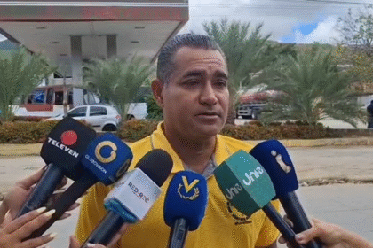 Transportistas: Reducen horario para alargar el combustible +VIDEO