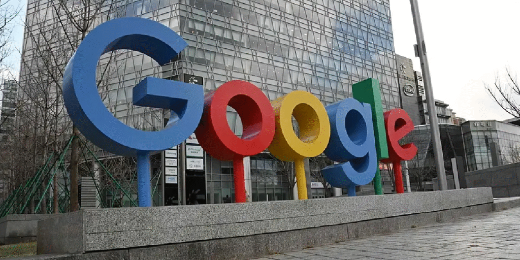 Google Entra en la "Era Gemini": Renueva Home y Lanza IA Geoespacial para Profesionales