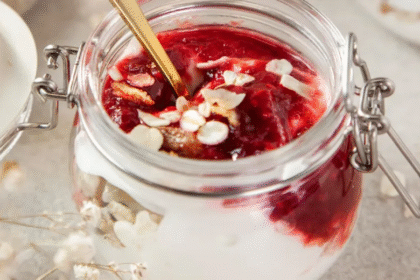 Cómo Hacer Yogur Griego Casero Fácil y Rápido con Solo 2 Ingredientes