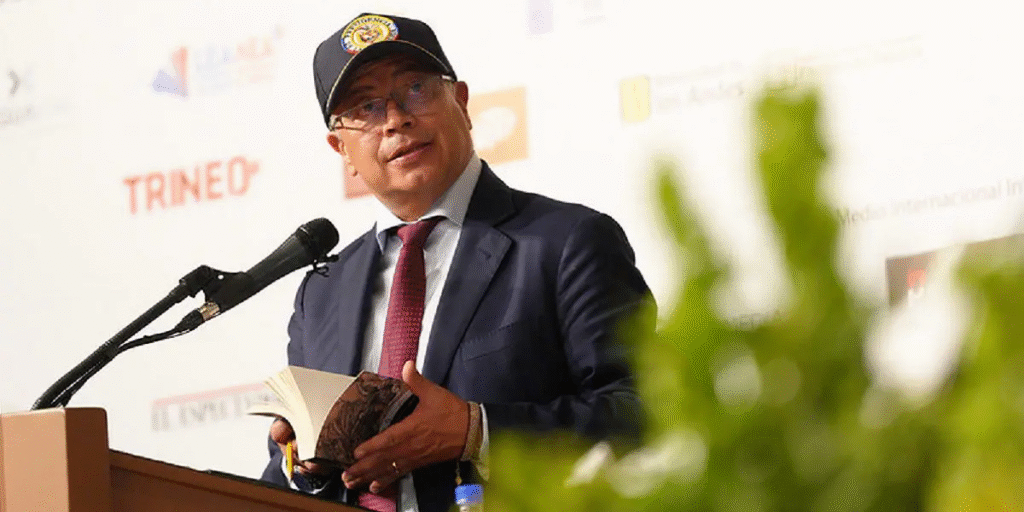 Petro: "Venezuela no Necesita Misiles ni Invasiones, sino Diálogo Político"