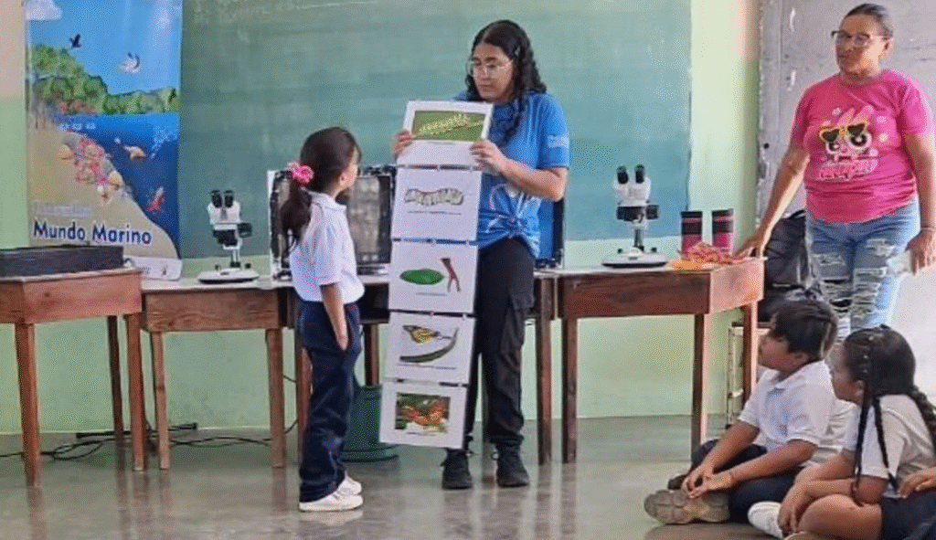 Estudiantes de Tubores Exploran Ciencia y el Mundo Marino con Semilleros Científicos