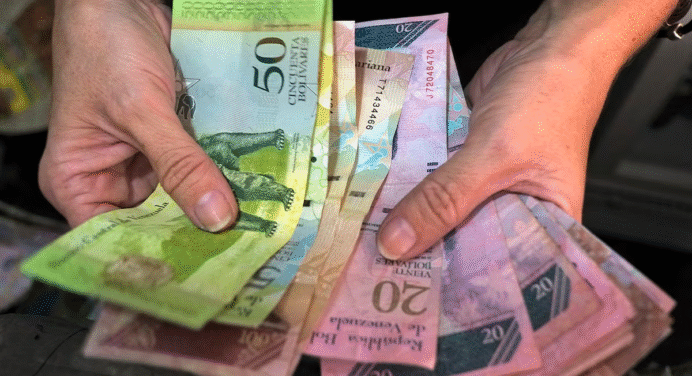 Depositan dos nuevos bonos por el Sistema Patria: montos oscilan entre 72,78 y 148,60 dólares 
