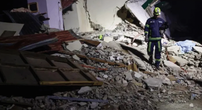 Filipinas | Se elevan a 72 el número de fallecidos por el sismo de magnitud 6,9